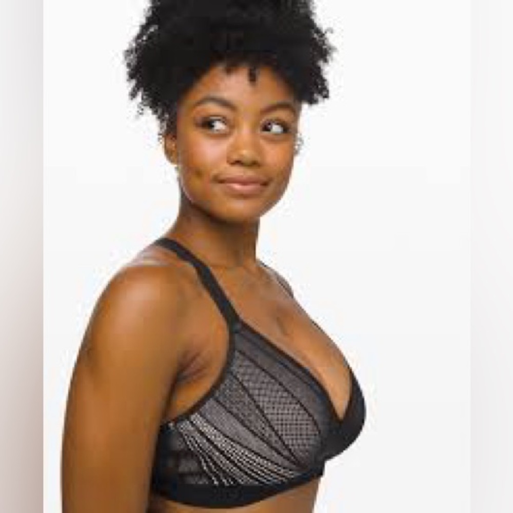 Lululemon Awake to Lace Bra with Adjustable Straps